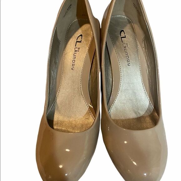 CL By Laundry Women’s Dress Taupe Wedges • 9 wide - Picture 12 of 13